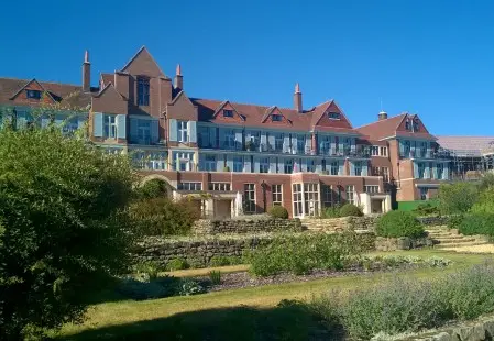 King Edward VII Hospital, Midhurst, City & Country